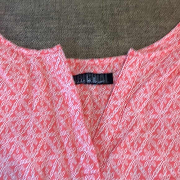 Peach and White patterned Split Neck Tank - Picture 3 of 4